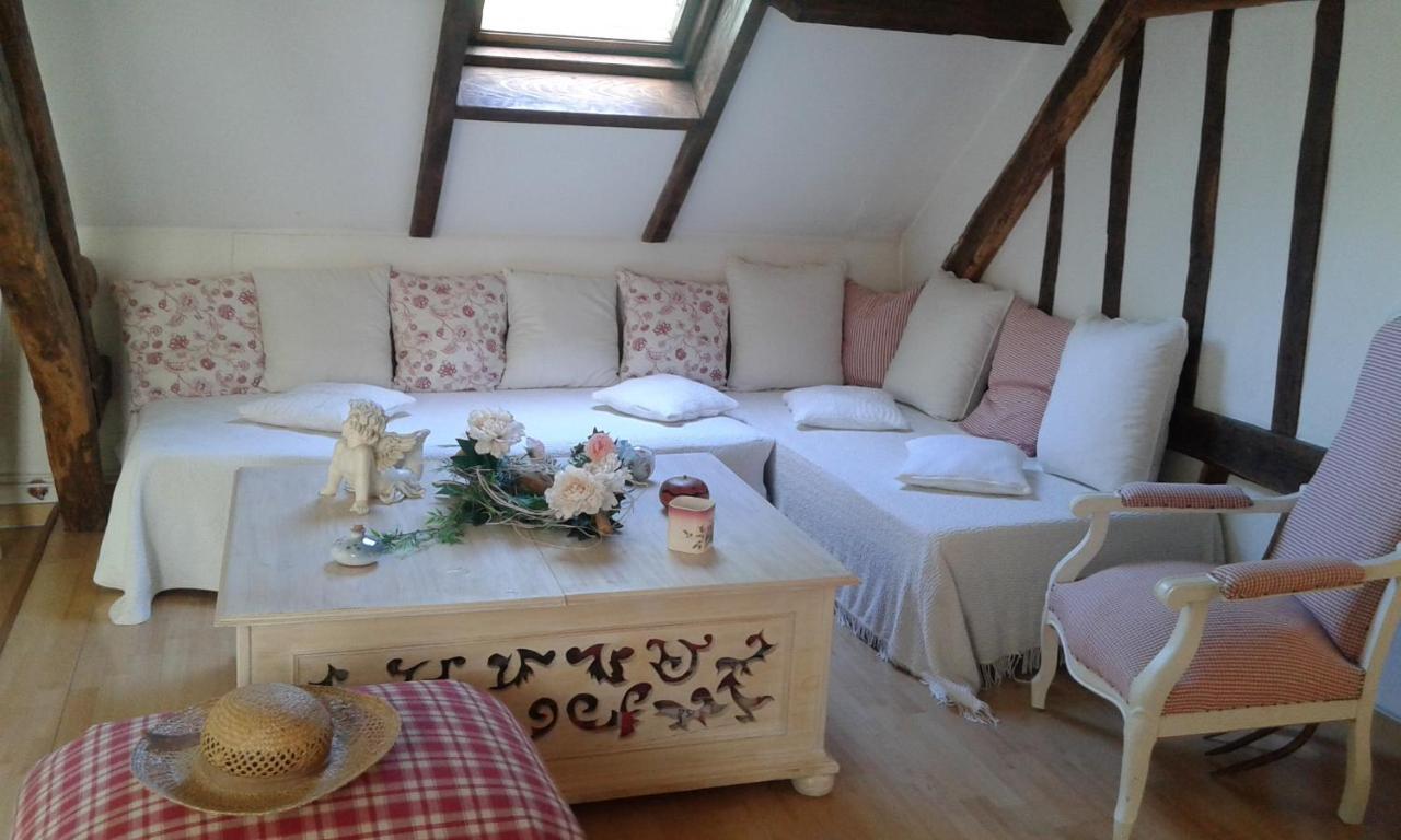 Le Moulin Des Roses Bed & Breakfast Neslette Exterior photo